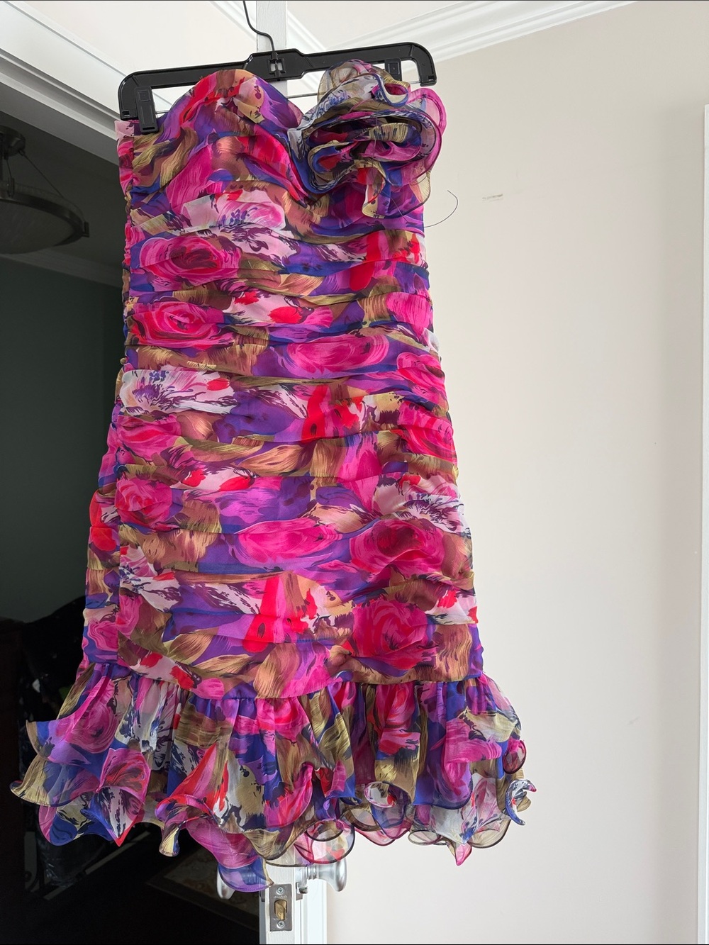 Cher jacque Strapless Floral Ruffle Mini Dress in Fuchsia and Purple size M